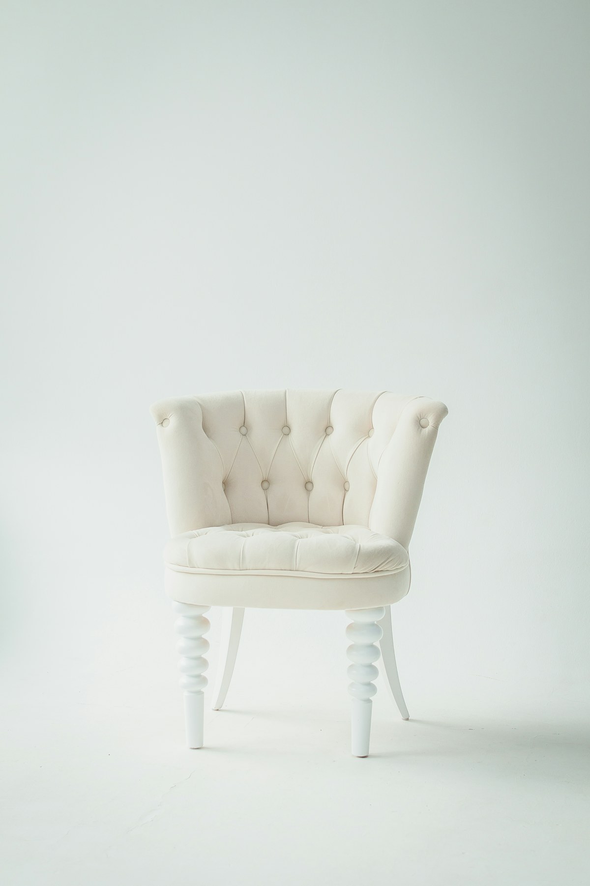 Shell Chair reference image